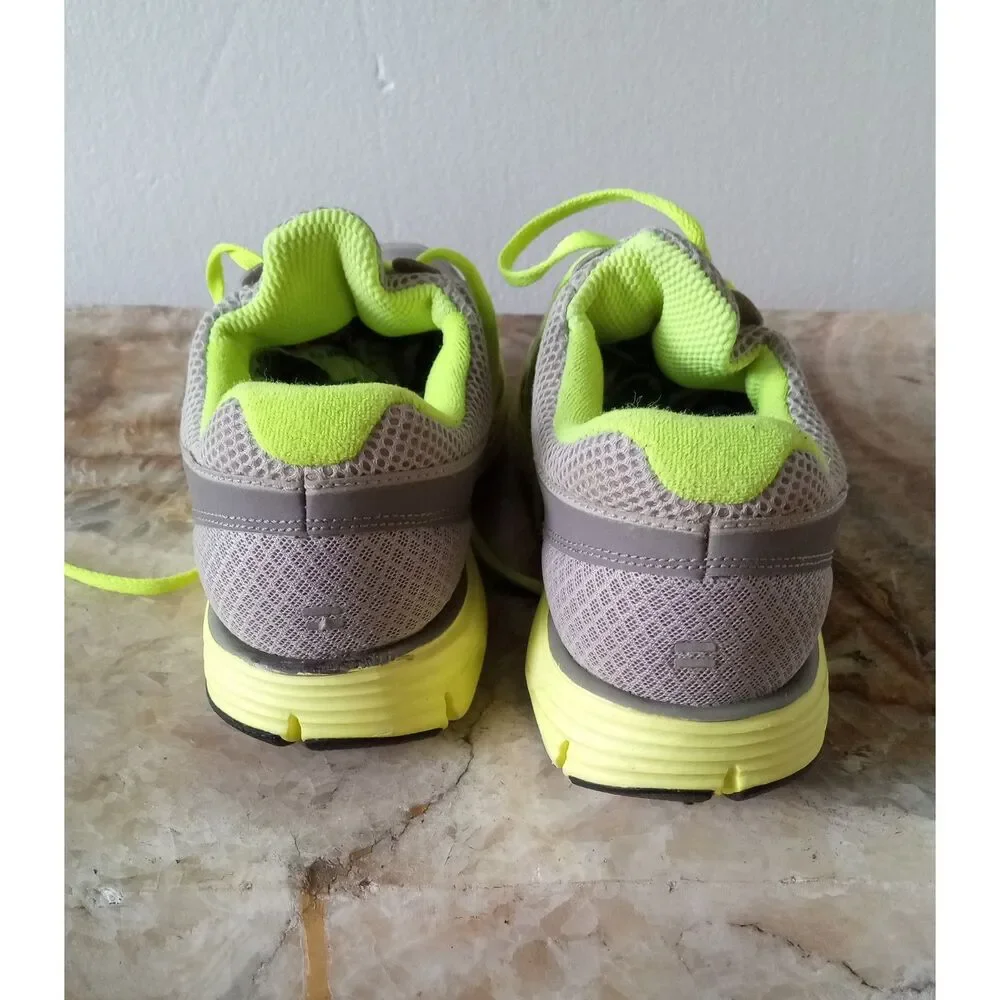 Nike LunarSwift Women's Size 7.5 gray/ green Sneakers